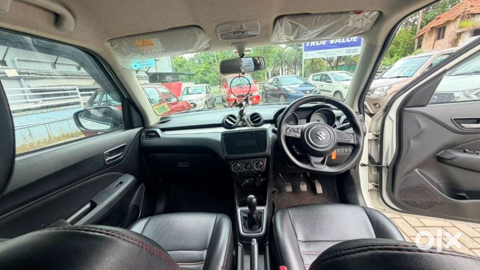 Maruti Suzuki Swift Vxi, 2023, Petrol