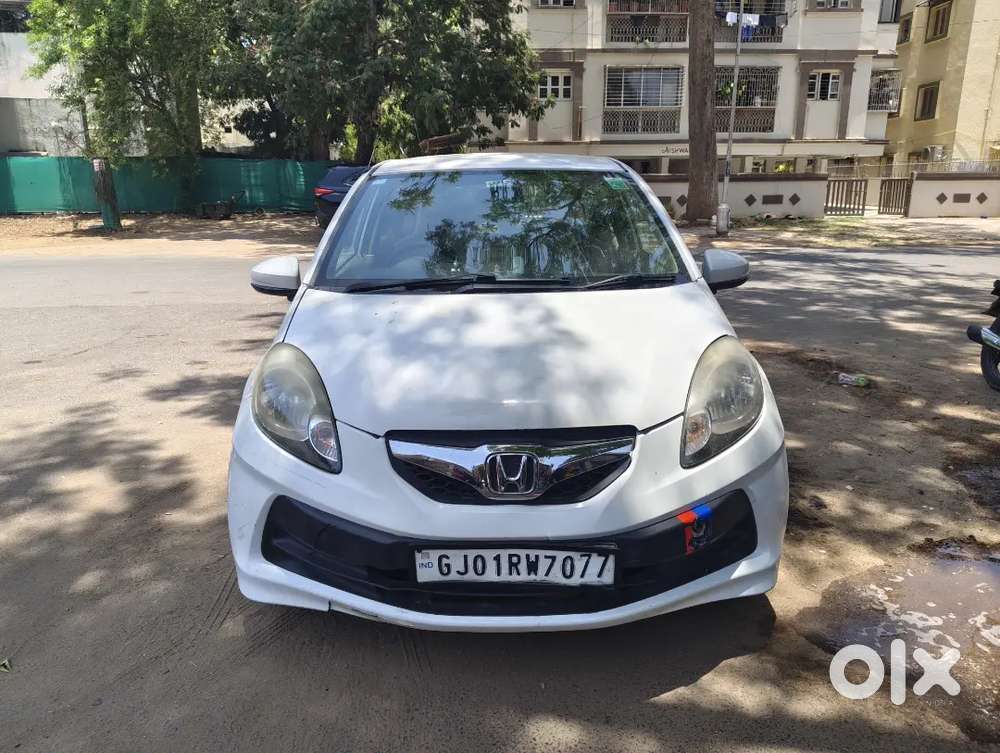 Selling My Honda Brio (dec-2016) (going Abroad After Diwali)