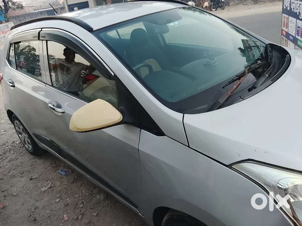 Hyundai Grand I10 Sportz 2015 Diesel