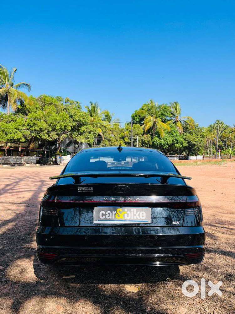 Hyundai New Elantra, 2023, Petrol