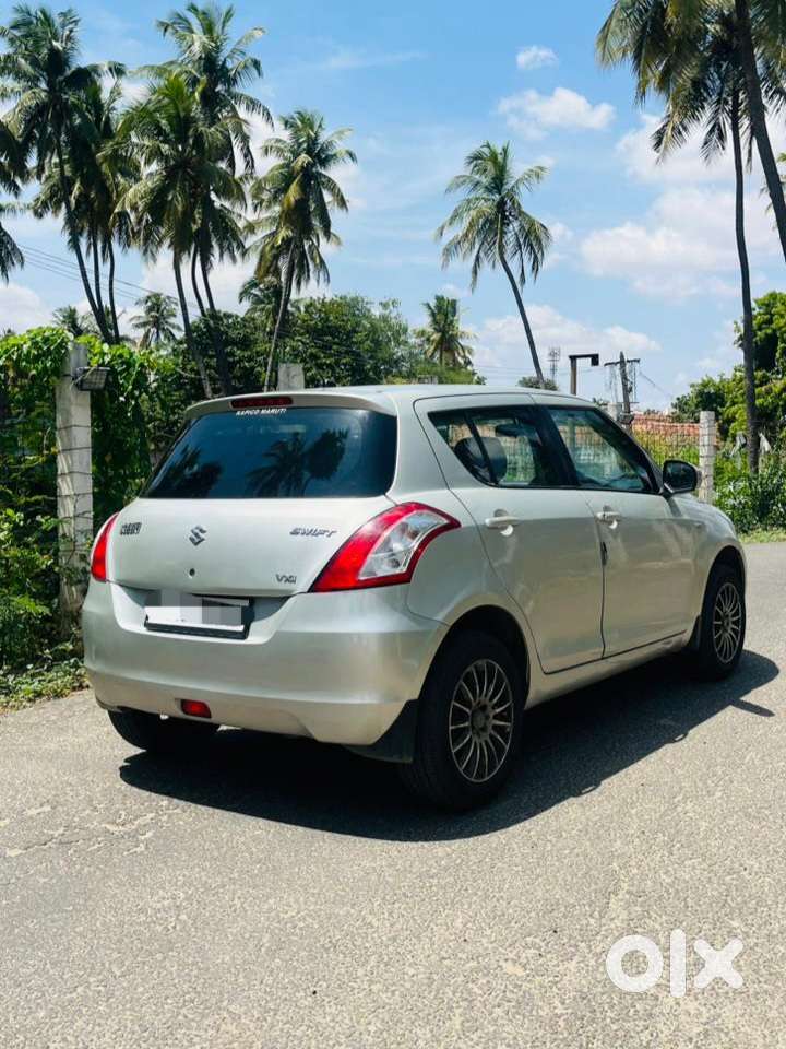 Maruti Suzuki Swift Vxi Abs Bsiv, 2016, Petrol