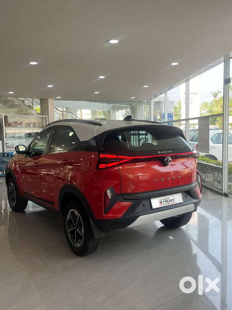 Tata Nexon Creative 1.2 Revotron Petrol 6 Amt, 2024, Petrol