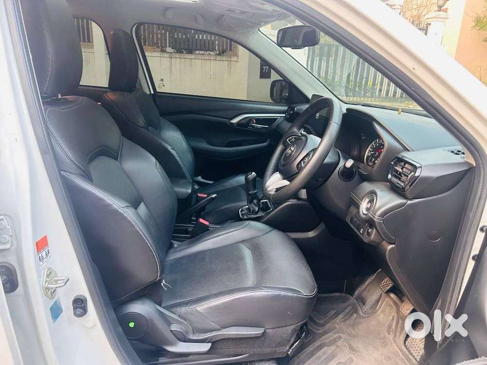 Toyota Urban Cruiser Hyryder 1.5 V Hybrid, 2024, Petrol