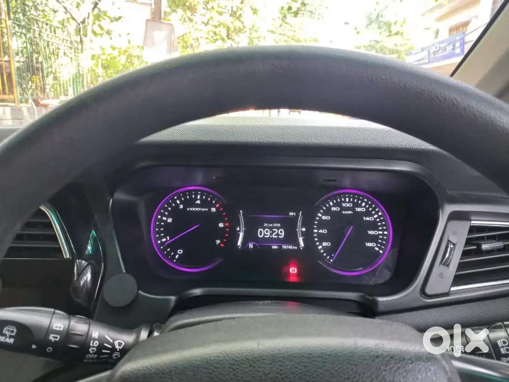 Mahindra Marazzo 2018