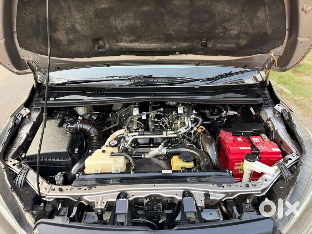 Toyota Innova Crysta 2.8 Gx At 8s, 2018, Diesel