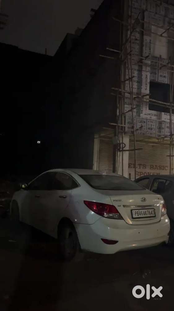 Hyundai Verna 1.6 Crdi Manual 2012