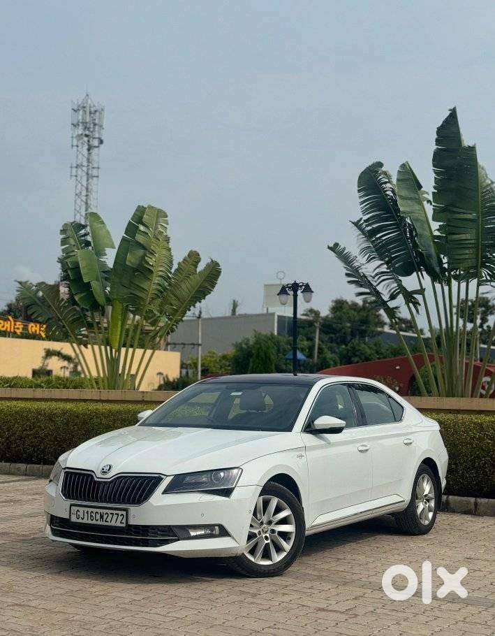 Skoda Superb L&k 1.8 Tsi At, 2020, Petrol