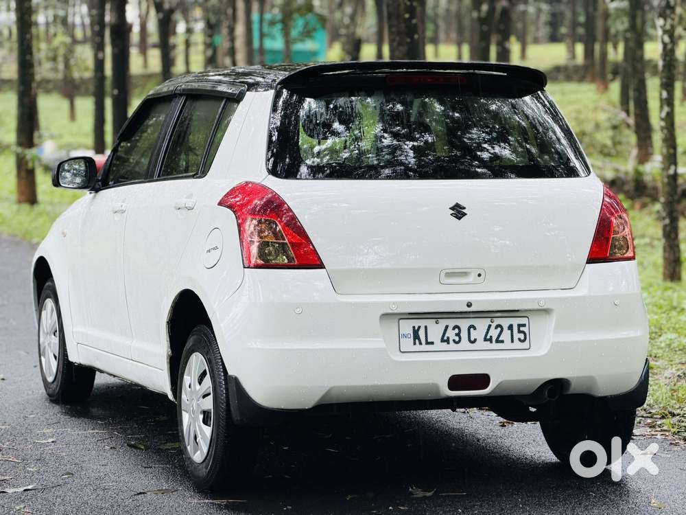Maruti Suzuki Swift Vxi Optional, 2011, Petrol