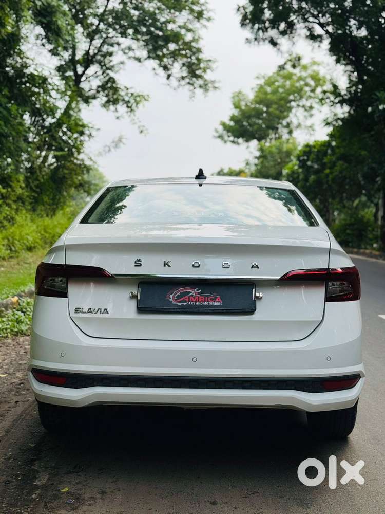 Skoda Slavia 1.0 Ambition Tsi, 2023, Petrol