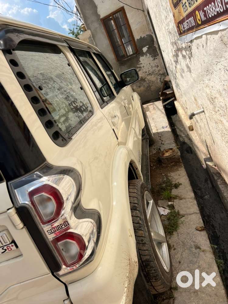 Mahindra Scorpio Diesel 2015