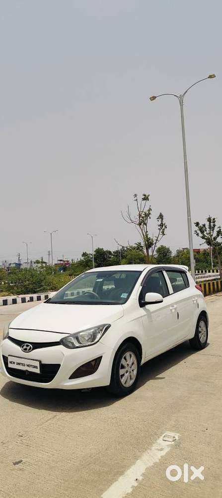 Hyundai I20 Sportz 1.2 Bs-iv, 2013, Diesel