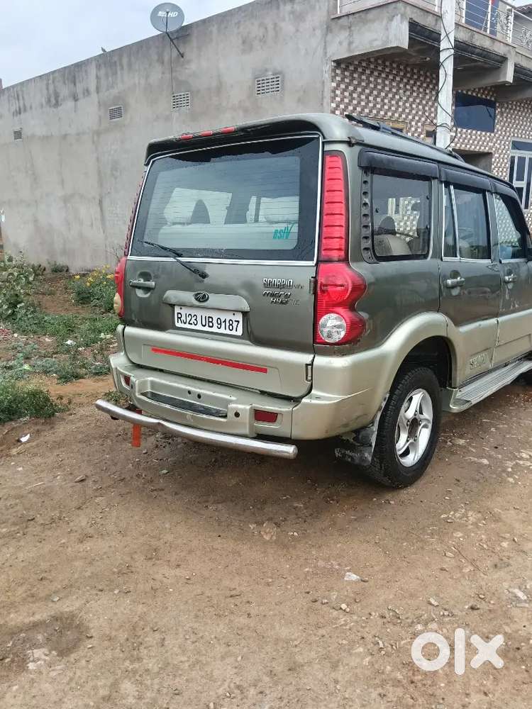 2011 Good Condition Me Gadi Hai New Tayer Hai