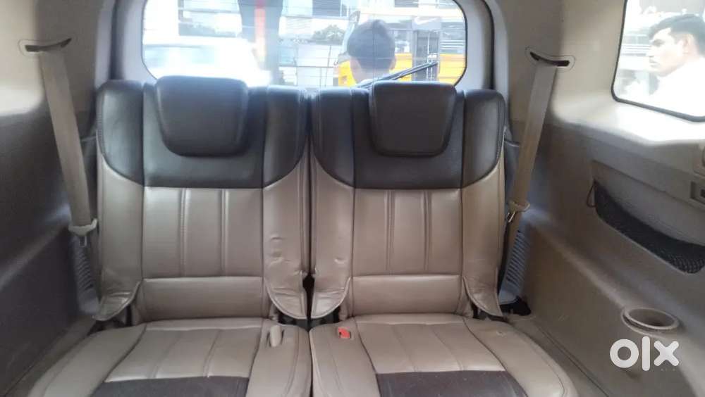Mahindra Xuv500 2012