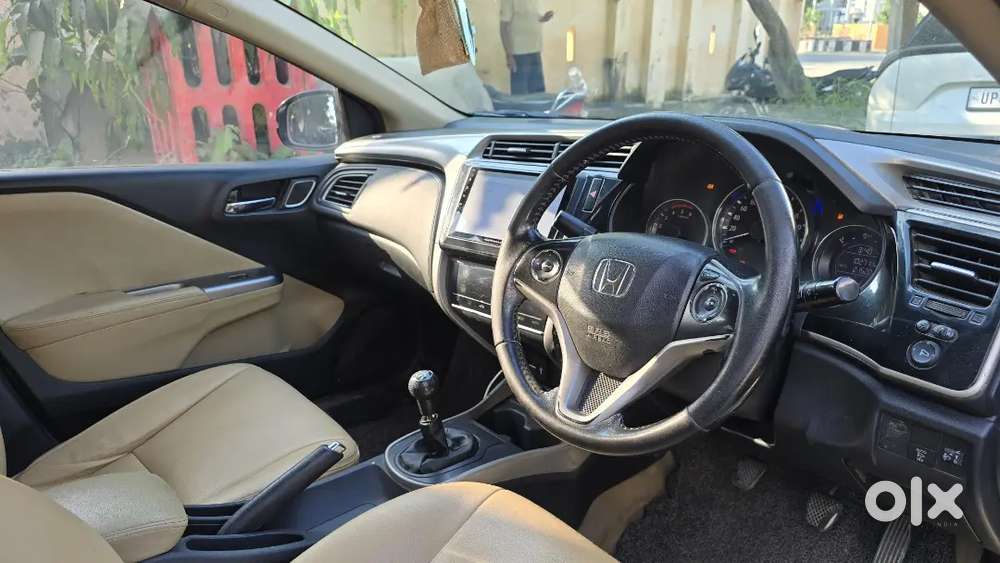 Honda City 2018 Diesel 102714 Full Top Model Sanroof Push Button Start