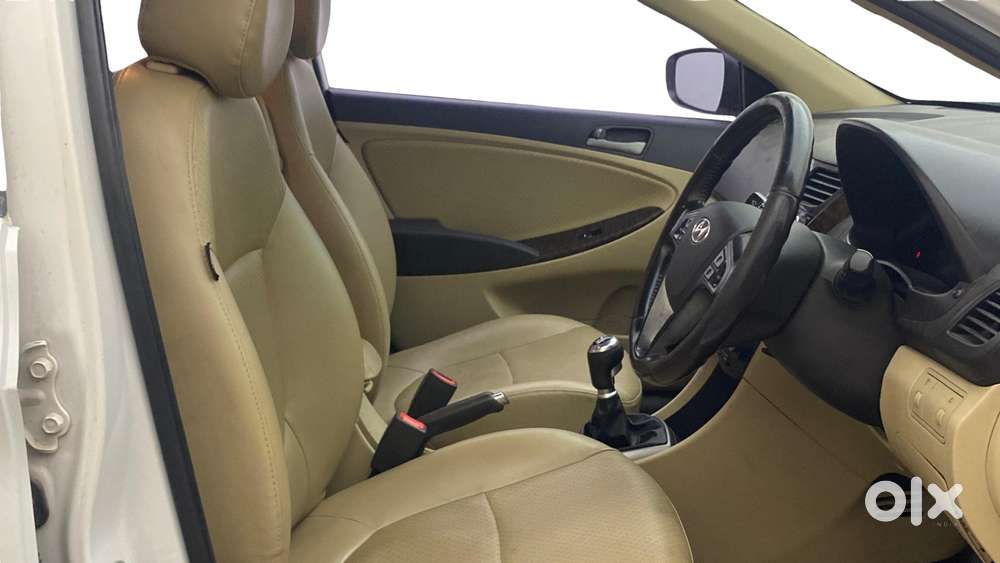 Hyundai Verna 1.6 Vtvt Sx, 2016, Petrol