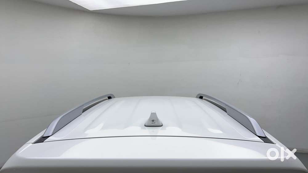 Hyundai Venue 1.2 S (o), 2024, Petrol