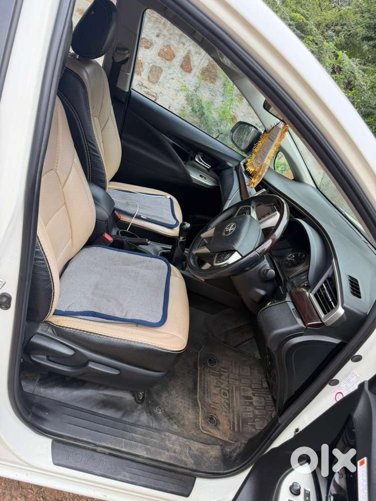 Toyota Innova Crysta 2022