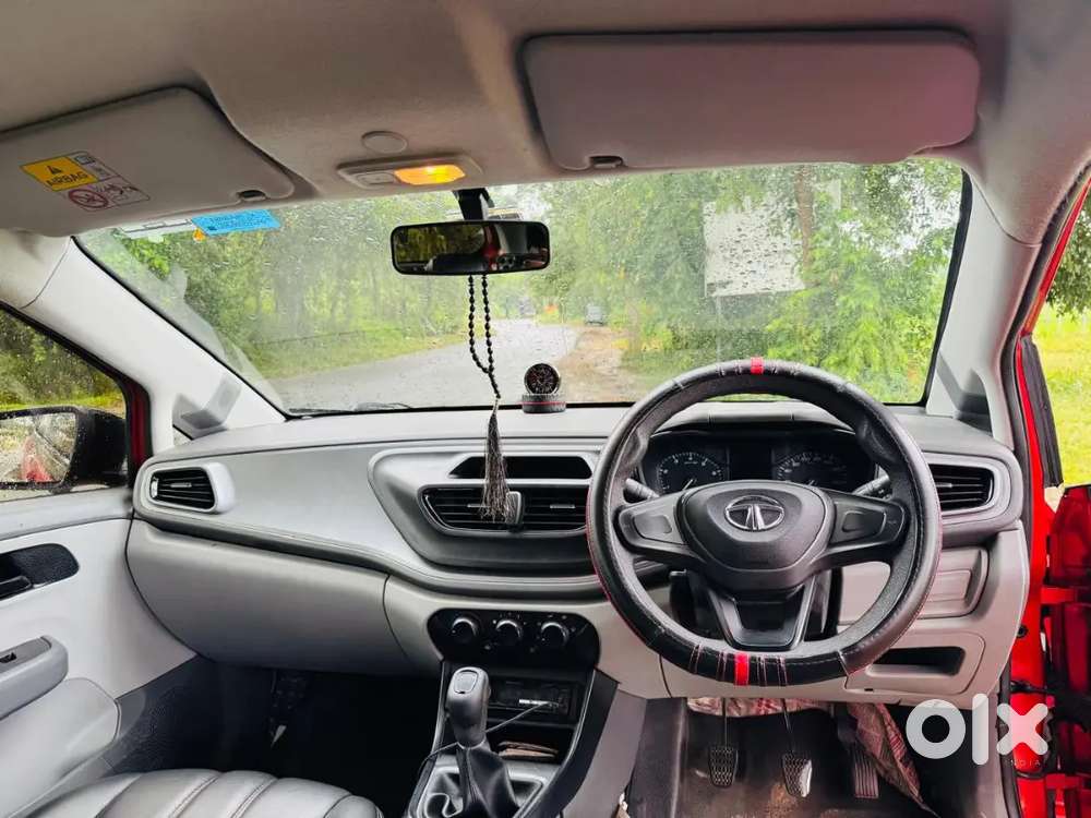 Tata Altroz Petrol 2020