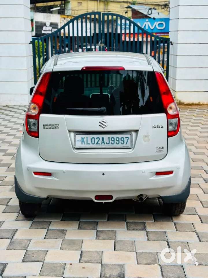 Maruti Suzuki Ritz Zxi Bs-iv, 2012, Petrol