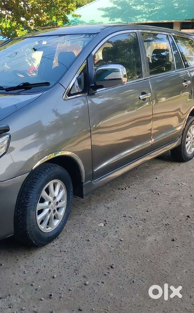 Toyota Innova 2012 Diesel Well Maintained