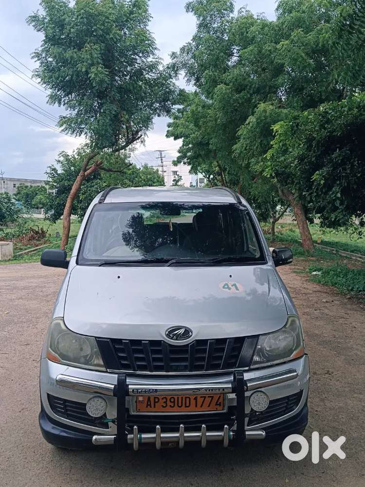 Mahindra Genio 2.5 Dc 2017