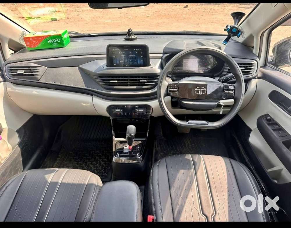 Tata Altroz Creative S, 2025, Petrol