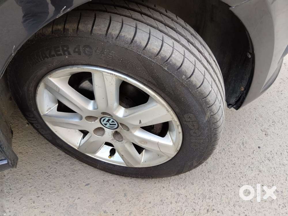 Volkswagen Vento 2010-2013 Petrol Highline, 2011, Petrol