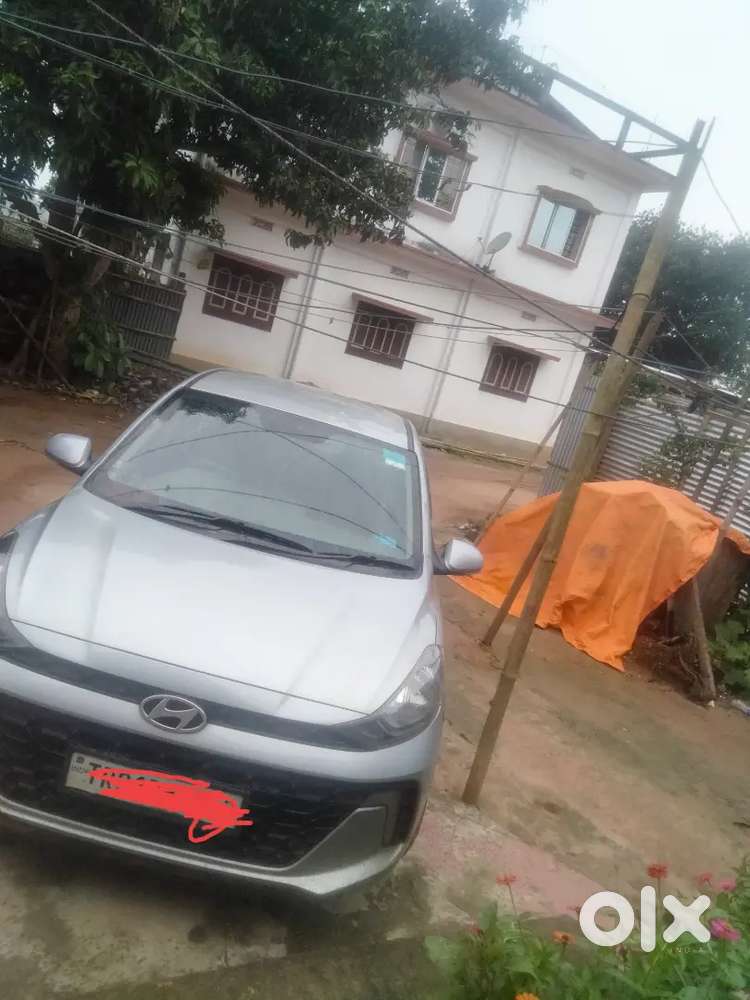 Hyundai Aura 2023 Petrol 94000 Km Driven