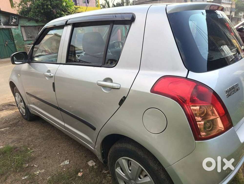 Maruti Suzuki Swift 1.2 Lxi (o), 2009, Petrol