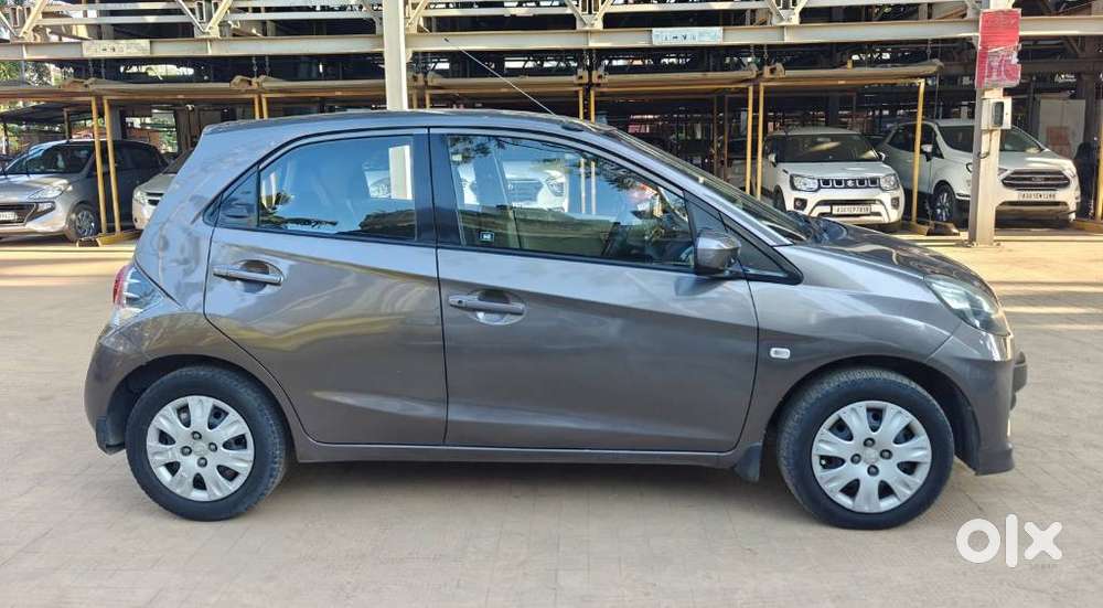 Honda Brio V Mt, 2013, Petrol