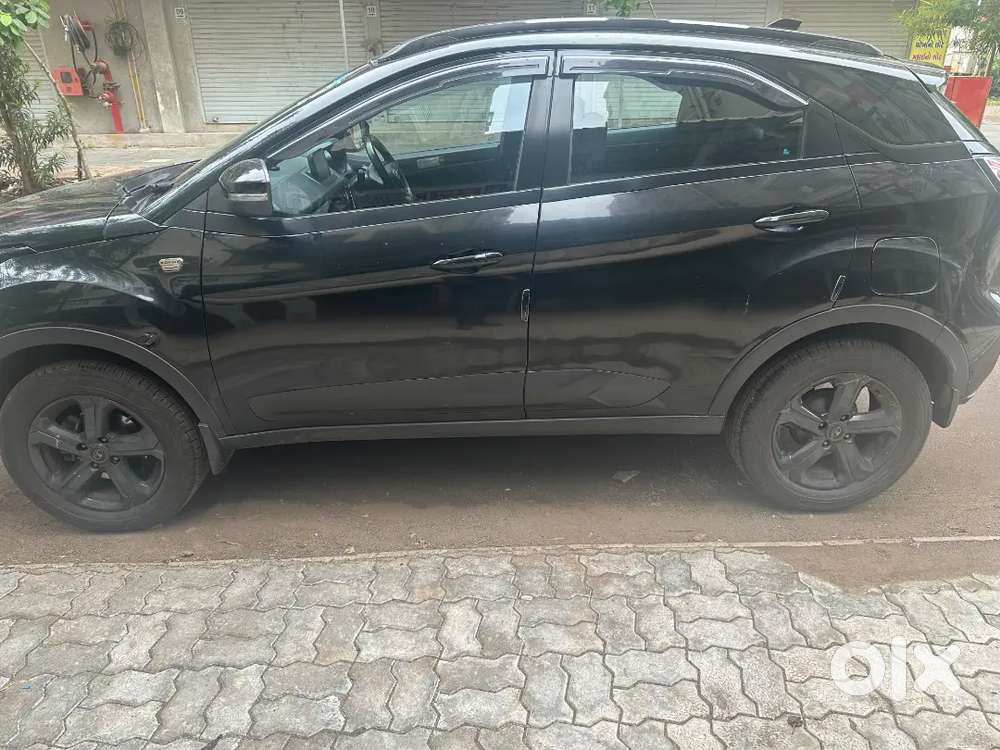 Tata Nexon Xza+ Premium Dark Edition  2023  Petrol  Automatic  Top