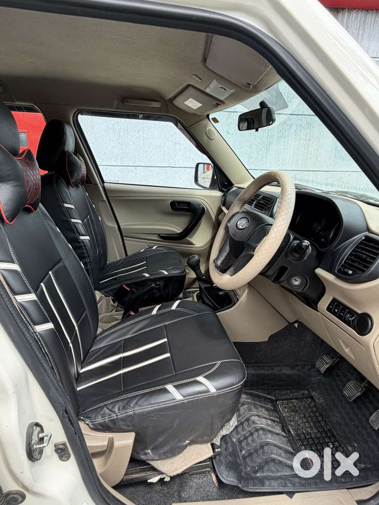 Mahindra Tuv 300 T6 Plus, 2020, Diesel