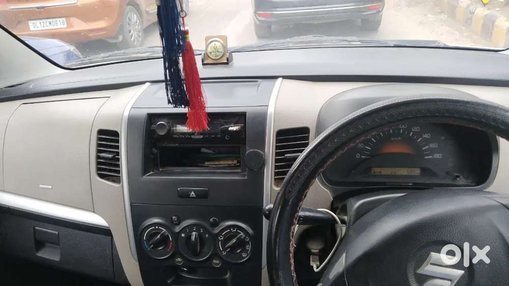 Main Bechna Chahta Hun Mere Ko Dusri Gadi Leni Hai
