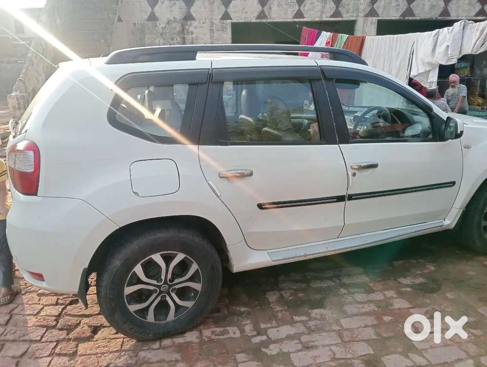 Nissan Terrano 2014 Diesel 140000 Km Driven