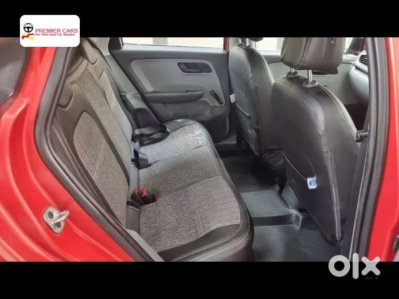 Tata Altroz XE Petrol, 2021, Petrol