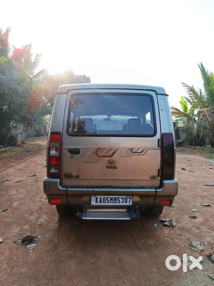 Tata Sumo Gold Ex Cr4 2013  Single Owner (corporate)