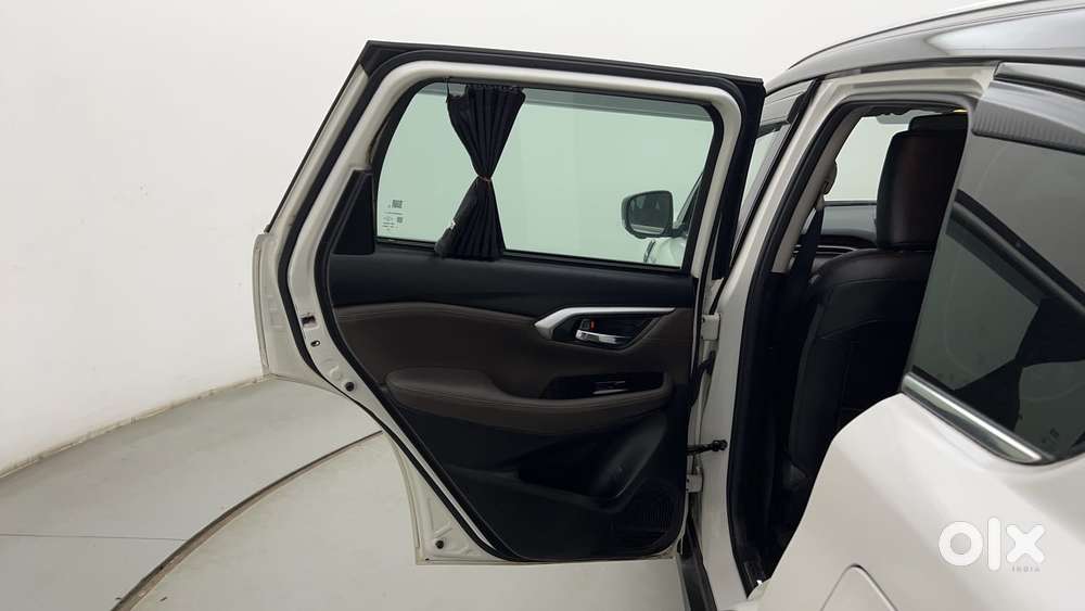 Toyota Urban Cruiser Hyryder V Hybrid Aero Edition, 2023