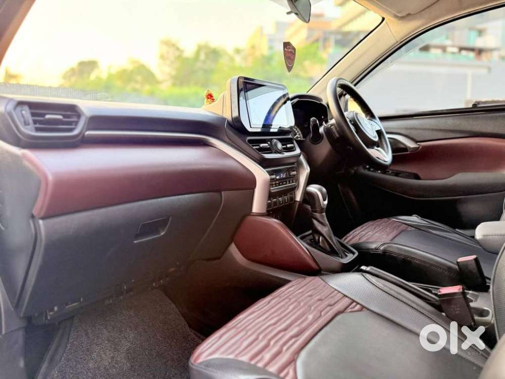 Maruti Suzuki Grand Vitara 1.5 Delta Smart Hybrid At, 2023, Petrol