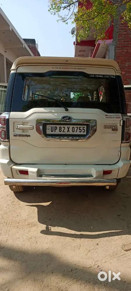Mahindra Scorpio S6 Plus 2016