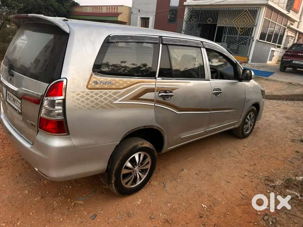 Toyota Innova 2015 Z Diesel 139000 Km Driven