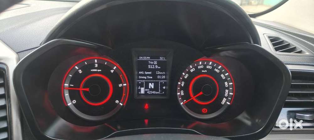 Mahindra Xuv300 W8 (o) 1.5 Diesel Amt, 2023, Diesel