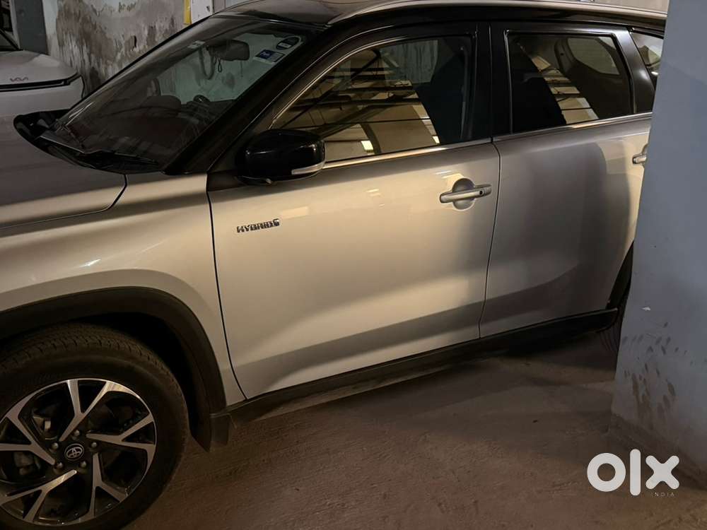 Toyota Urban Cruiser Hyryder Hybrid 38000 Km Driven