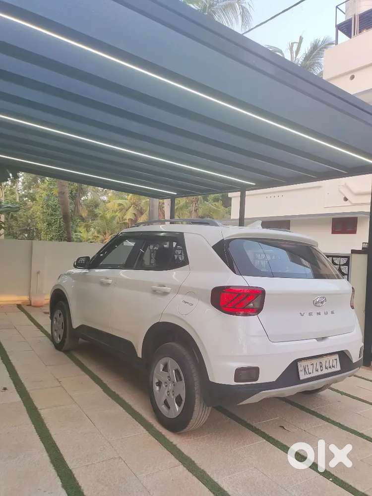 Hyundai Venue S Plus  Excellent Condition  Single Owner