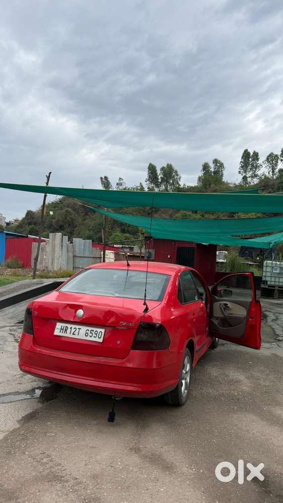 Skoda Rapid 2012 Diesel 118000 Km Driven 1st Owner