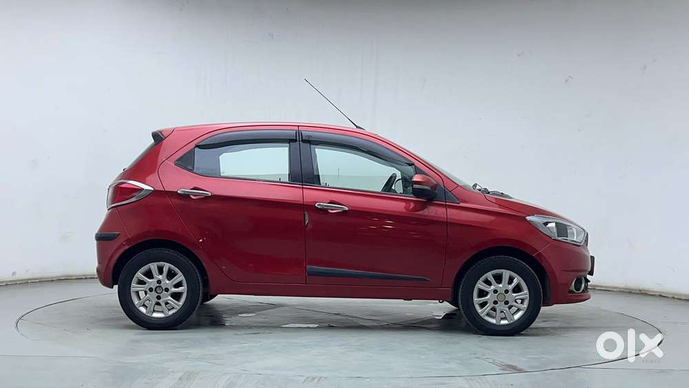 Tata Tiago Xz, 2016, Petrol