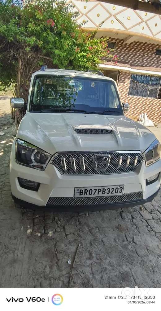 Mahindra Scorpio S4 Diesel 2017