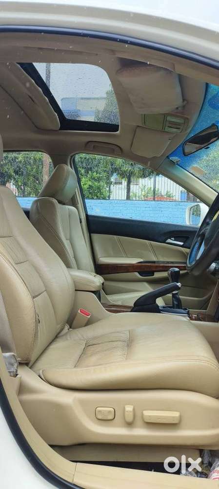 Honda Accord 2.4 Manual, 2012, Petrol
