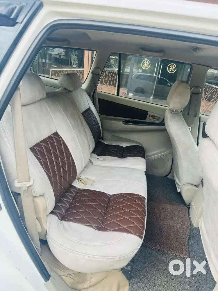 Toyota Innova 2.5 2014