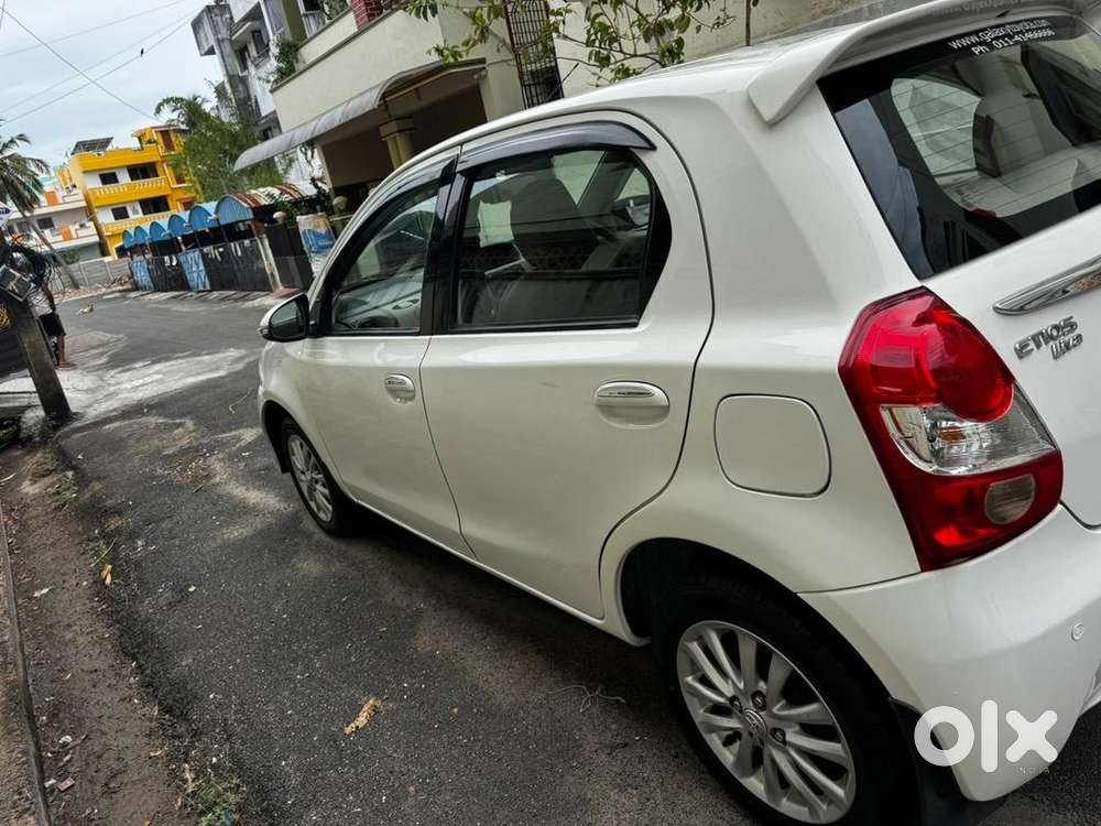 Toyota Etios Liva 2013 Petrol Well Maintained
