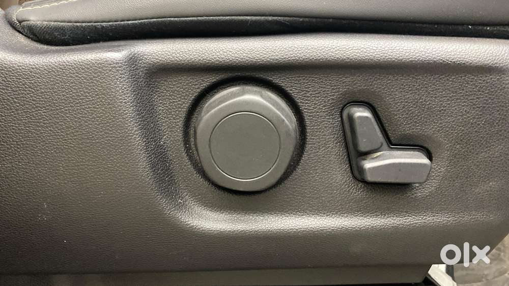 Mahindra Scorpio-n 2.0 Z8 L Petrol At 7 Str, 2023, Petrol
